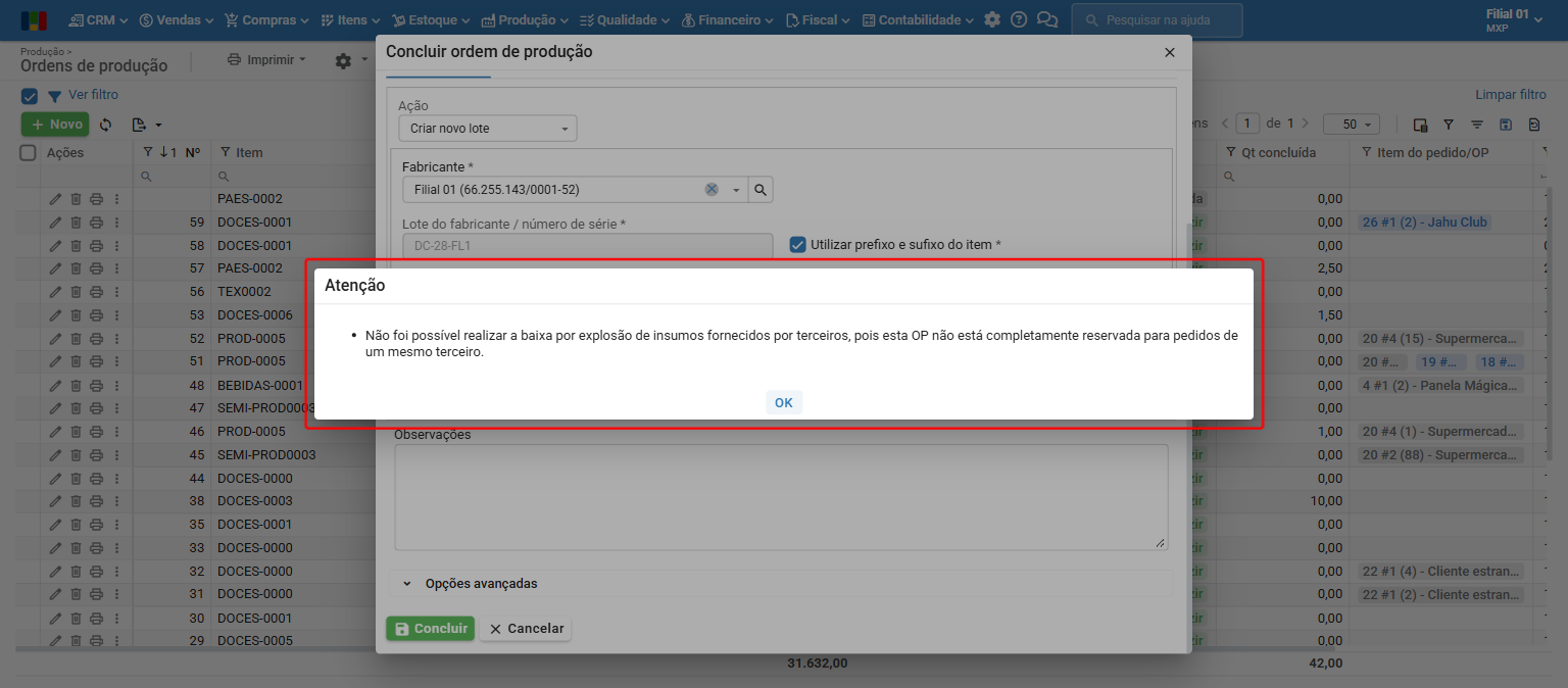 Diálogo Atenção com a mensagem de bloqueio ao tentar concluir a ordem de produção, destacado por um retângulo vermelho